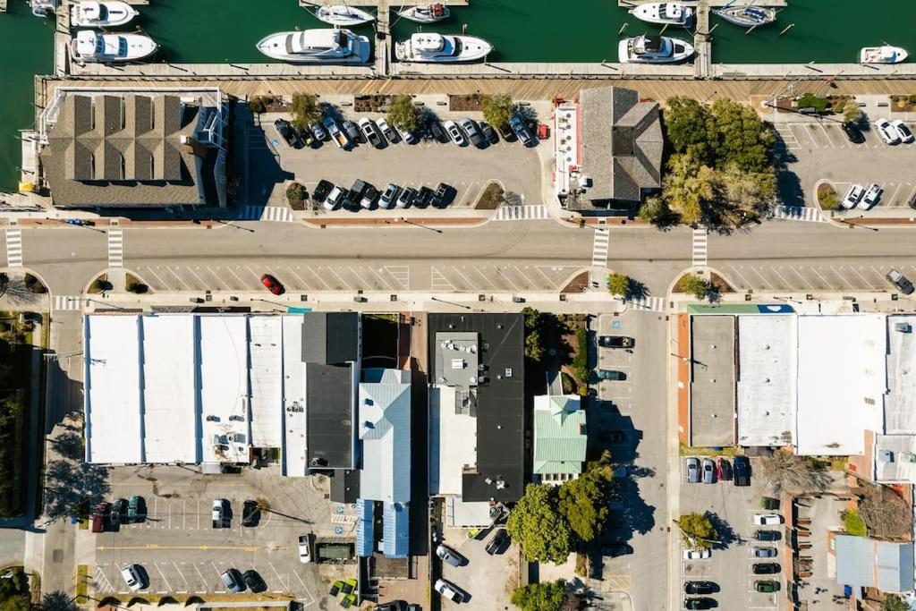 Why Knot Getaway…Rooftop With Waterview! Unit F Beaufort Exterior photo