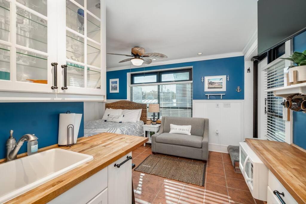 Why Knot Getaway…Rooftop With Waterview! Unit F Beaufort Exterior photo
